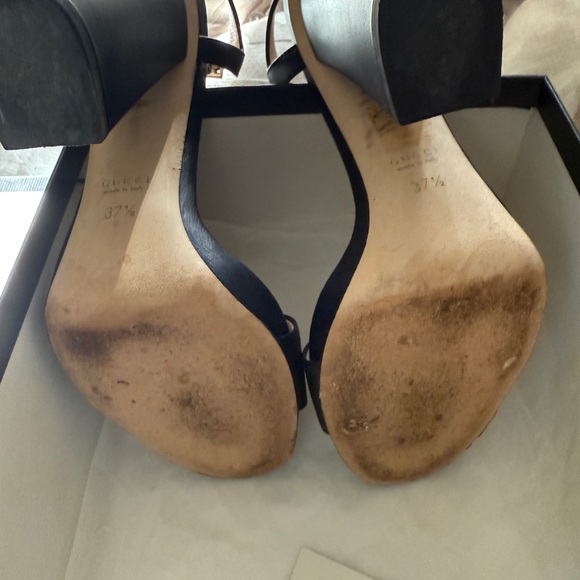 Gucci shoes size 7.5/37.5 - Picture 3 of 4